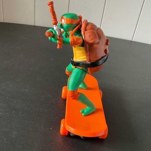 Nickelodeon TMNT Mutant Mayhem Sewer Shredders Mikey Ninja Turtles 2023 - Picture 5 of 6
